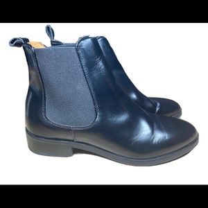 & other stories Chelsea black leather Almond Toe Boots with elastic side-panels